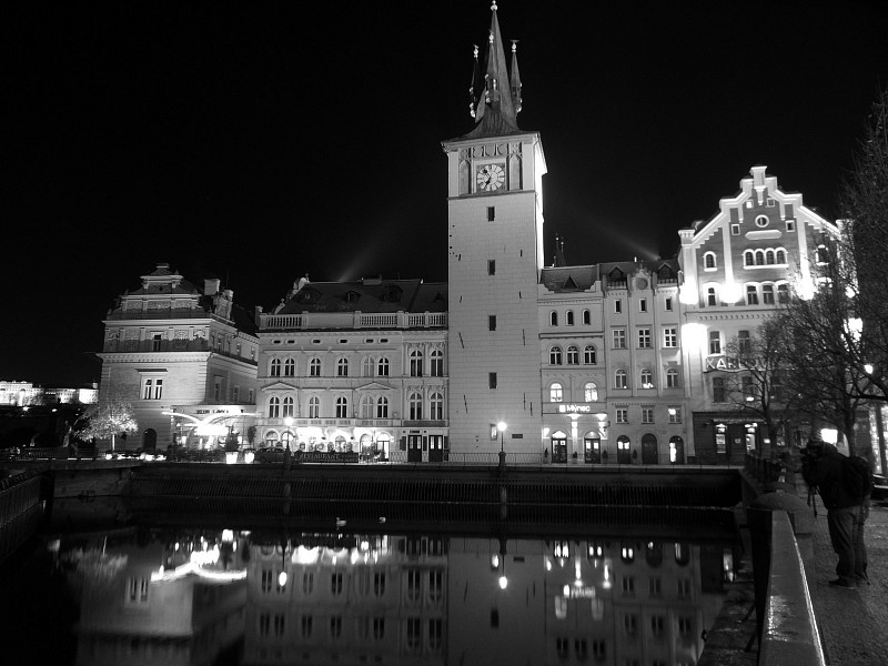 Karlovy lazne